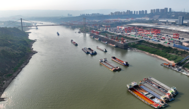 6300公里：撑起45%GDP，稻作、诗词、大桥，一条长江读懂中华文明