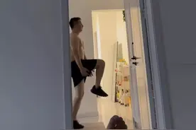 老公突然开始锻炼减肥，晚饭也不吃了，应该是谈恋爱了，评论笑死图片