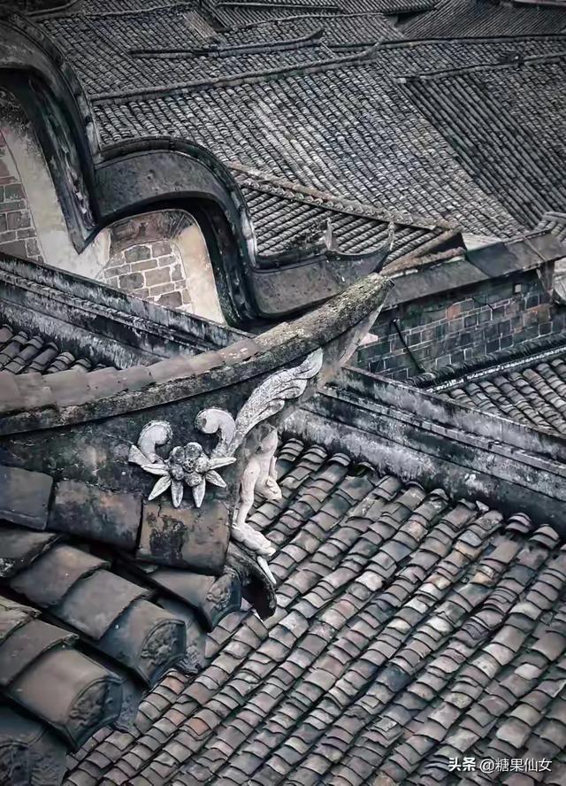 标题:成都1.5h神仙秘境!3处免费桃源,人少景绝还出片