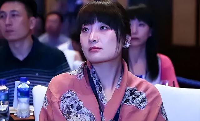 “私生子事件”还不到2天，宗馥莉亲叔叔坐不住了，指责她不厚道