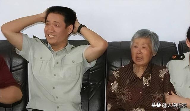 聂海胜妻子：在丈夫上太空前提出离婚	，其中究竟隐藏了多少辛酸？