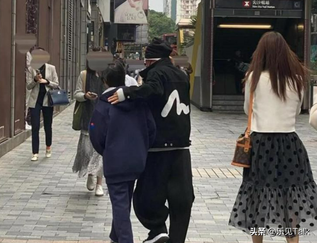 王宝强没想到，和马蓉离婚9年后，自己的一双儿女开始为他争光了