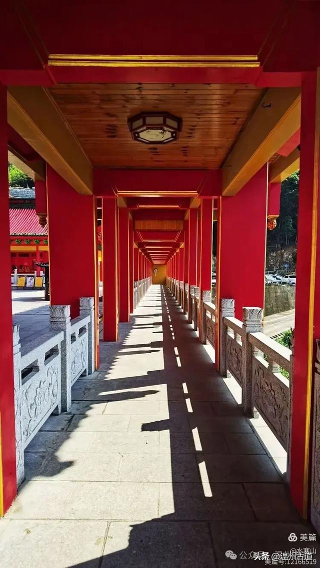 被誉为“江南小布达拉宫”！探秘浙江最大最土豪的寺院！