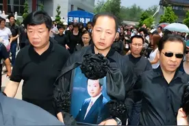 看到他们的照片，才知已去世多年，央视再也见不到的10位主持人图片