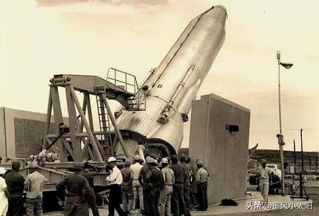 福建舰亮剑，戳穿航母无用论。