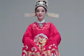 别眨眼！陈丽君国风丝滑变装帅到心巴上图片