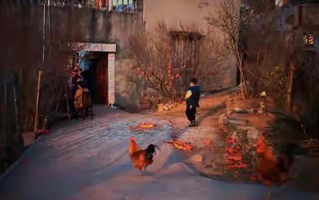 40岁男子2000元搞定女邻居，20天后，女子终于承认早就爱上他