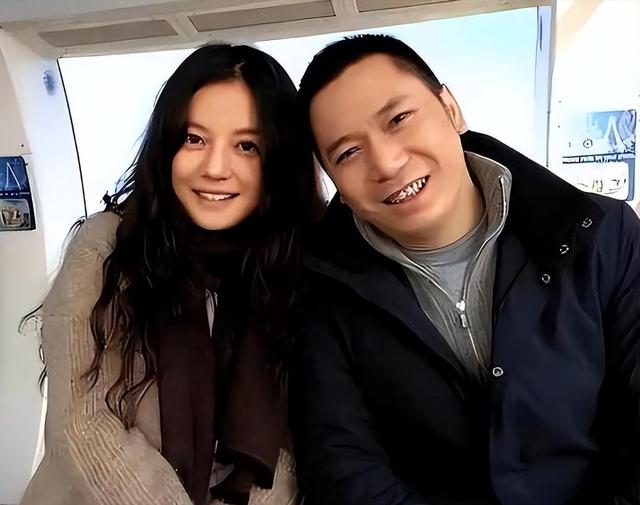贼心不死！劣迹艺人赵薇走投无路，15岁女儿成她的最后一根稻草