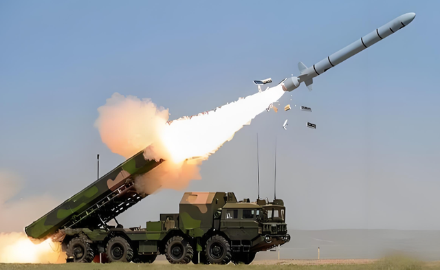 终于知道怕了？美国智库曾罕见表态：中国很可能在台海击败美国！