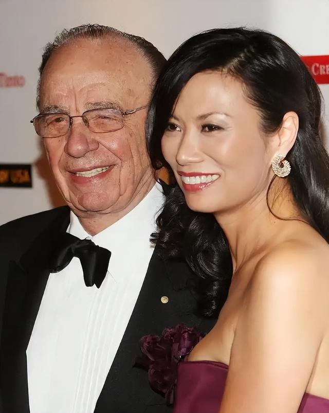 睡完首富睡总统：从小妹到顶级名媛，靠男人捞到268亿，她凭啥？