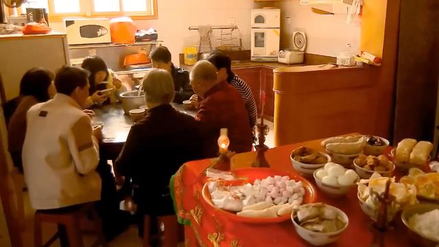 我们都在用力活着，却忘了为什么出发