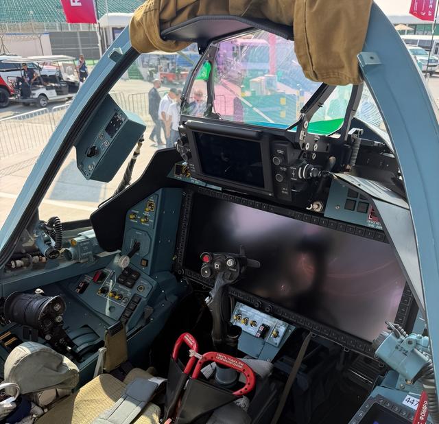 苏57卖出去了！俄方官宣已有2架交付神秘买家，歼35需抓紧了