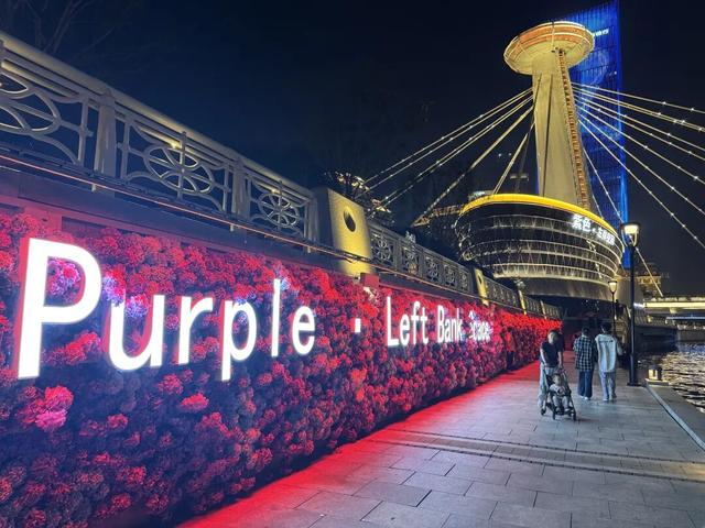 解锁三条灯光秀Citywalk路线，避开“人从众”！