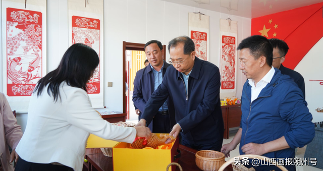 石生华深入右卫古镇调研文游开发和“两节”期间旅游安全工作