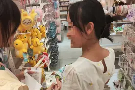 集不完，根本集不完！卡牌已成“10”后“新宠”？记者实探——图片