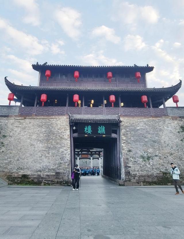 游安徽屯溪老街和徽州古城