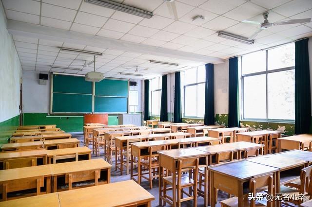 突然发现，旅游其实就是一种精神救赎，只有精神内耗的人才需要它