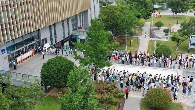 暑假余额告急，日照这些地方人气持续“飙升”！每天排长队！