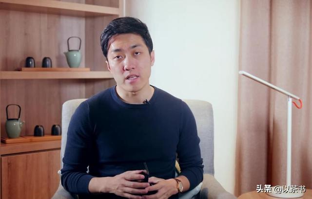 离开董明珠，王自如自曝欠债一个亿，李嘉诚说的话含金量还在上升