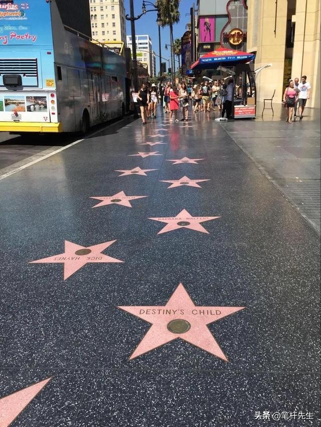 美国撕裂背后的深层博弈：全球与乡土的对抗何时休