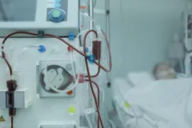 小细胞肺癌治疗一年多的经历，感觉做手术后踩了坑，这就不该做图片