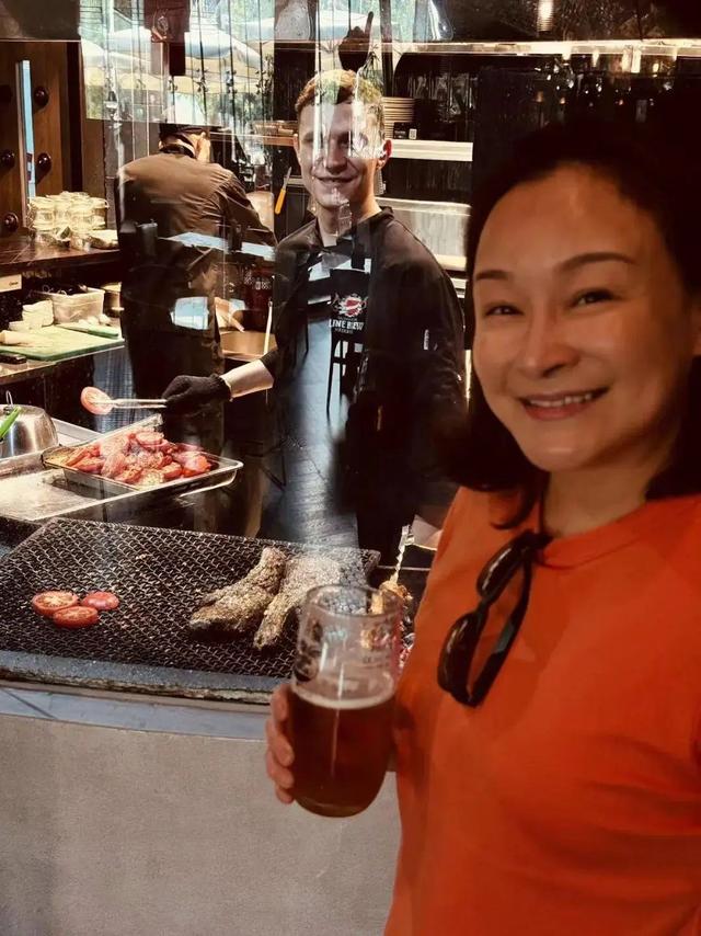 签证零压力！这个邻国物价回到10年前，景美游客少爽到飞起！