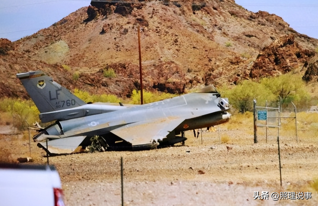 美国飞行表演队的F-16还能飞多久