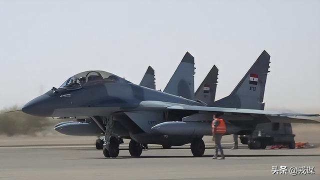 苏丹内战打2年！两派火拼背后有大佬，千万人遭难谁来救？