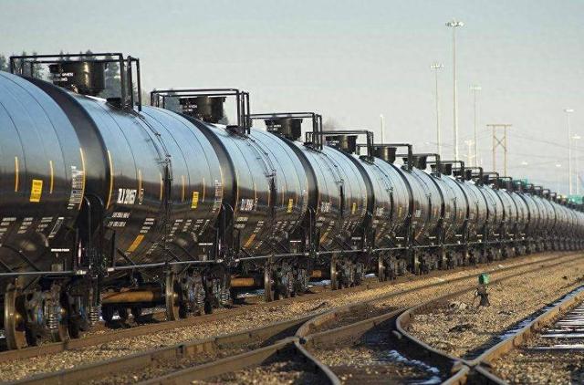 明明守着南海巨量石油，连文莱都在挖，为何我国却一直到处买油？