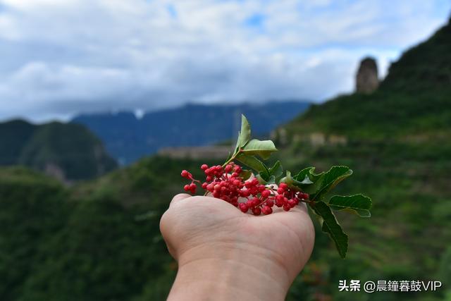 太行山平顺县的天路