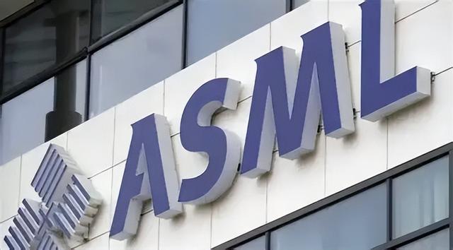 3000亿市值瞬间蒸发！ASML CEO自曝：我们看不到2026年的未来了！