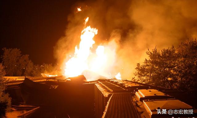 局势升级	，美天然气管道爆炸，美军基地被“全面接管”，白宫失声