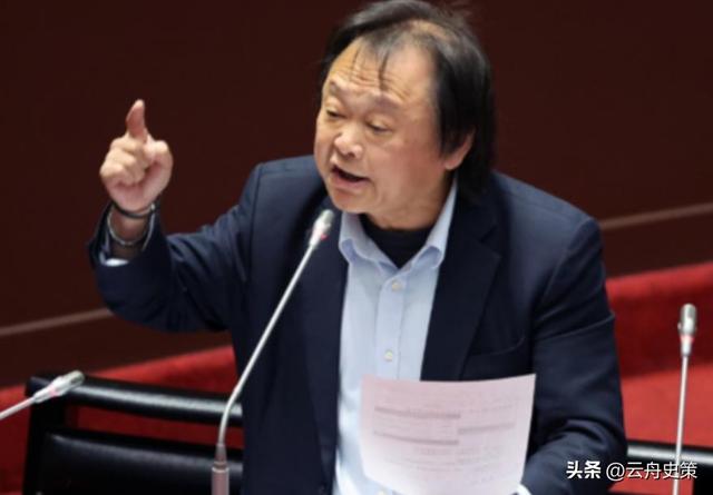 郑丽文太猛了，民进党破天荒喊话大陆：你大，我小，大的该让小的