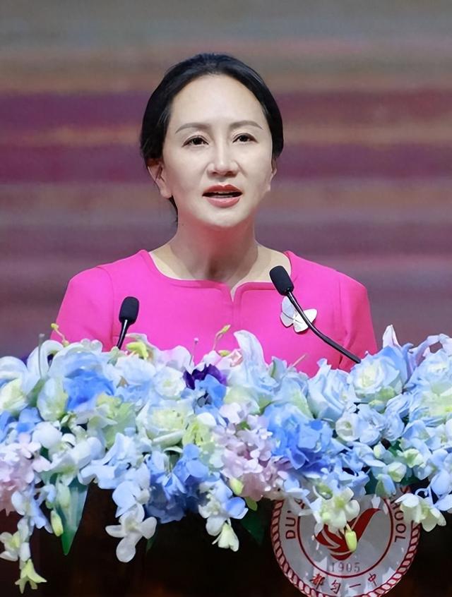 背刺中国，出卖孟晚舟的真凶被挖出来后，如今遭到了哪些报应