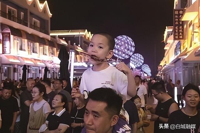 消夏活动亮点纷呈 点燃城市夏日激情