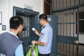 在看守所有四天是最难熬的图片
