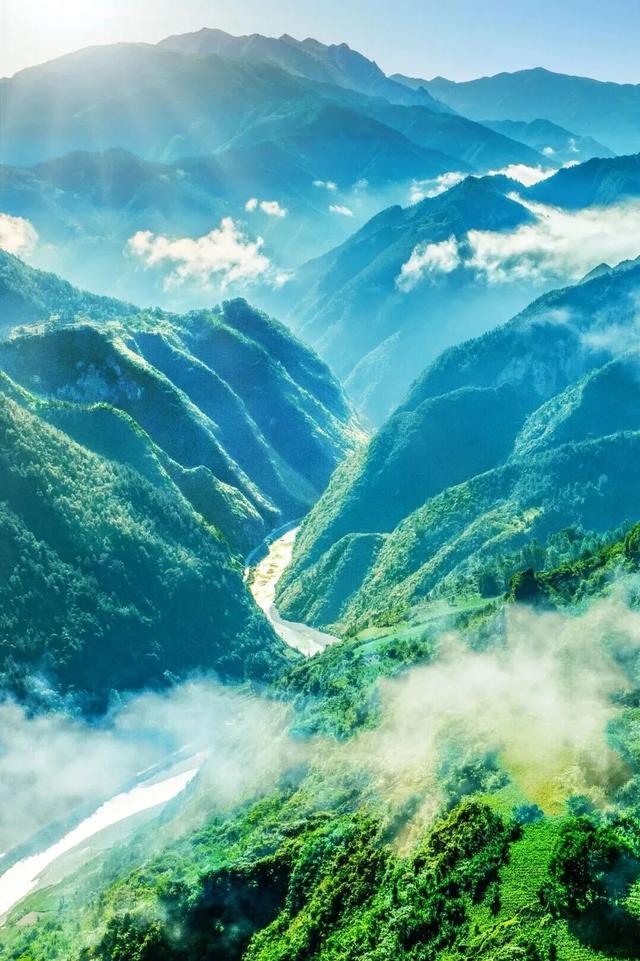 做人不能太攀比，我用川超门票免费游景区你用过吗？
