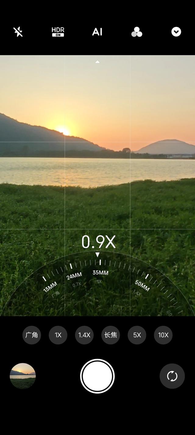 我花 700 多买了一二手「小众手机」,却学会了「放下手机」