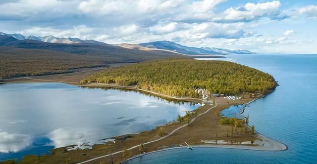 蒙古还有湖？水量是三峡水库的近10倍，是全中国所有湖泊的1.7倍