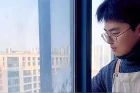 保洁阿姨教你擦玻璃、窗户这样做，干净又透亮，赶紧收藏转发！图片