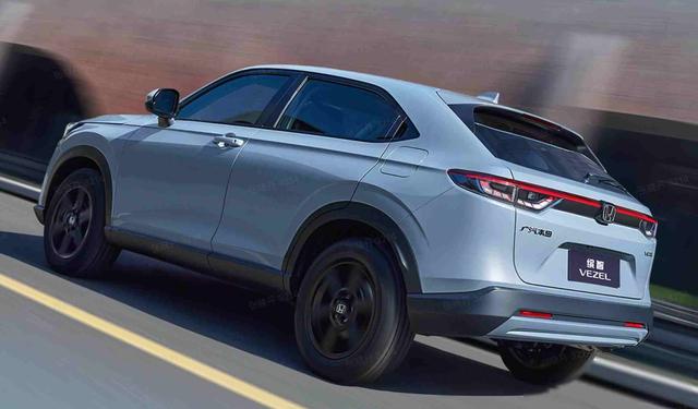 本田缤智杀入飞度地盘	，12万级SUV竟成"价格杀手"，年轻人该买谁