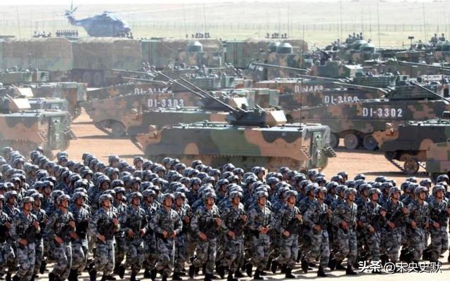 5艘航母云集中国近海，中美巅峰对阵，特朗普明牌，逼着中国接招