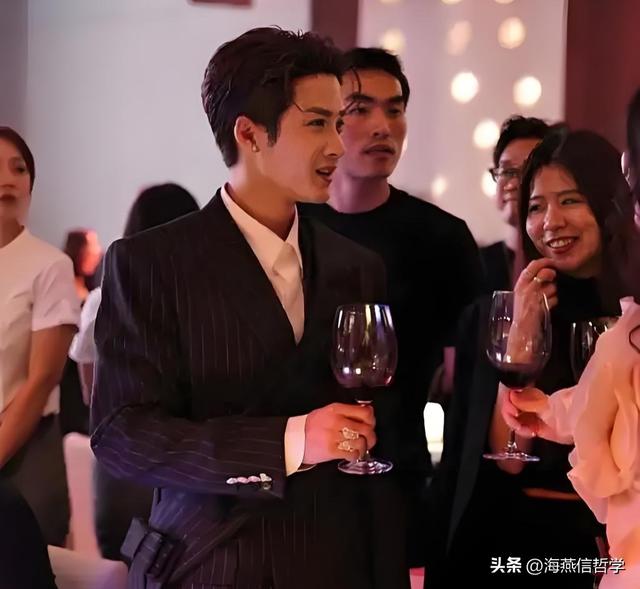 【小说】唐奇“晚宴风云”——就知道吃