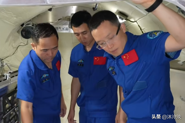 神舟二十一号即将发射！宇航员身份曝光，其中一位是我们熟悉的他