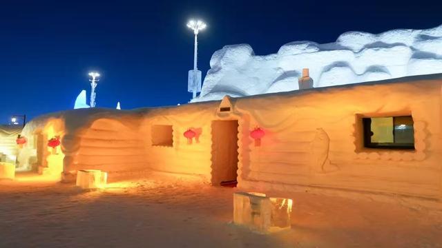 哈尔滨冰雪大世界房车与温泉营地持续火爆