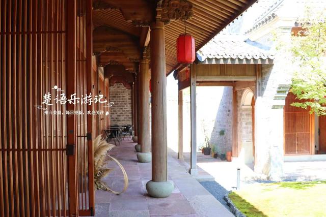 浙江宁波这座寺院得名“饭佛”，居于海岛但景色不错，适合周末游