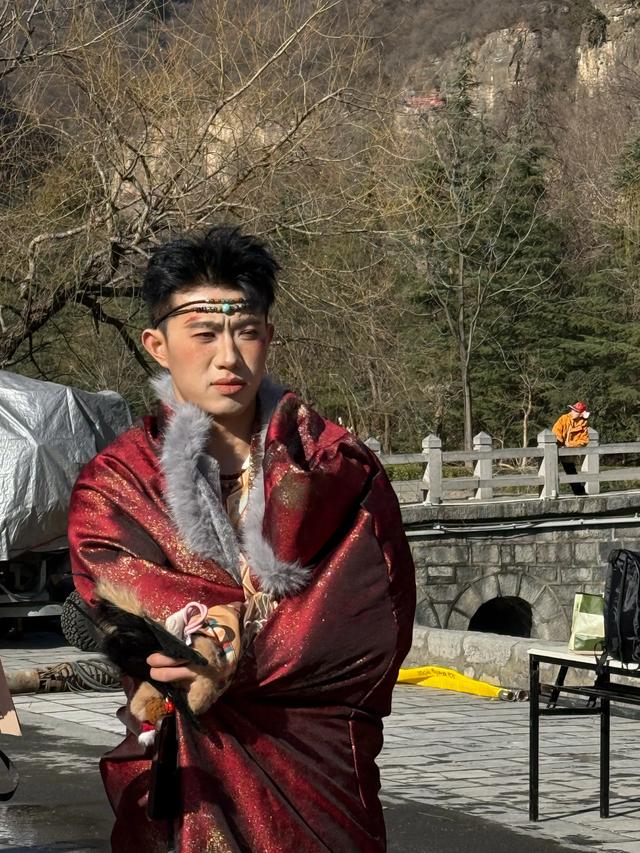 云台山冰挂亮肌