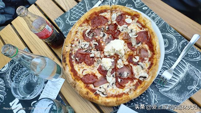 波-赛自由行第1天：住萨拉热窝机场附近，民宿不错，与当地人互动