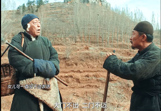 不会演就别尬演！《生万物》最大的败笔，就是请了“戏混子”的她