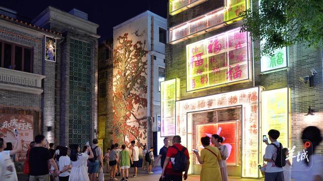 历史文化街区“流量”出圈，广州永庆坊如何更“接地气”？｜记者观察